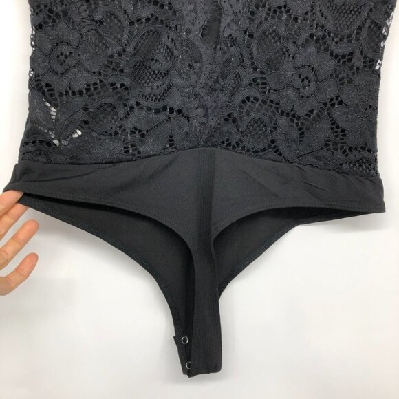 NWT Dynamite Open Back Lace Bodysuit size M - Picture 15 of 16